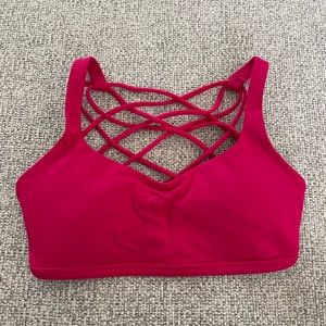 Lululemon free to be wild size 4 sports bra